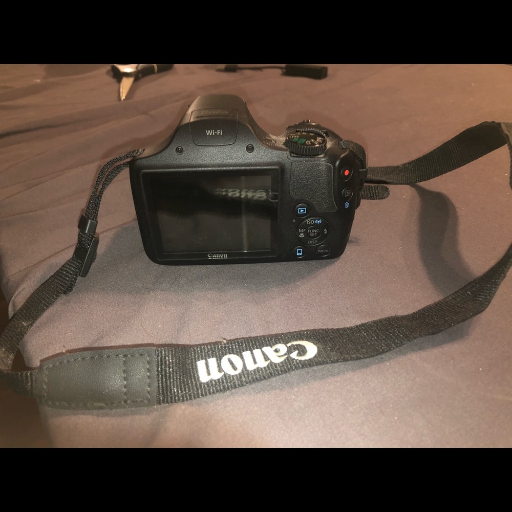 Canon Camera! - Picture 3 of 4